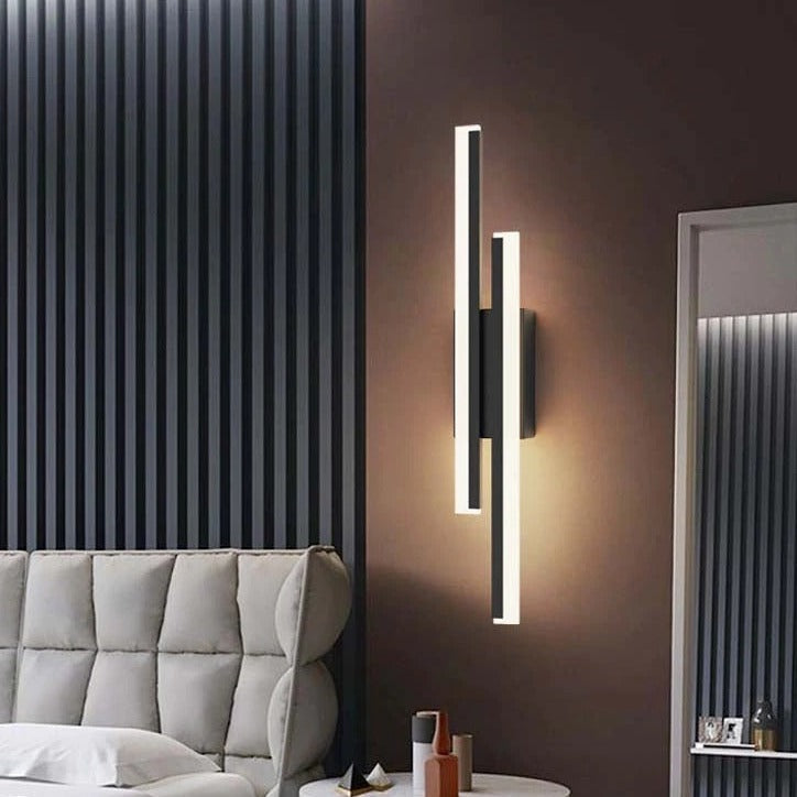 Moderne LED Vegglampe - Stripes Langt Lys