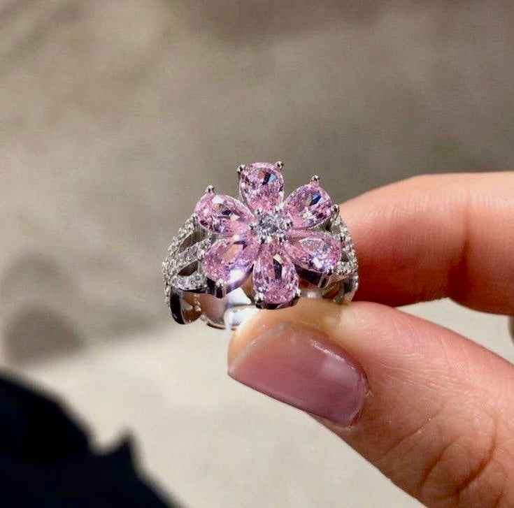 Rosa Cherry Blossom Ring