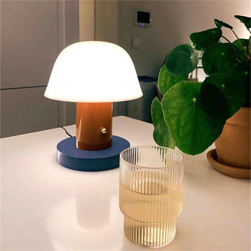 MushLamp - Lámpara de mesa con forma de hongo, aporta un toque natural a tu espacio