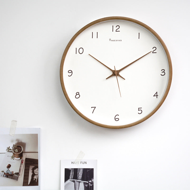 Horloge murale analogique simple en bois massif pour la maison