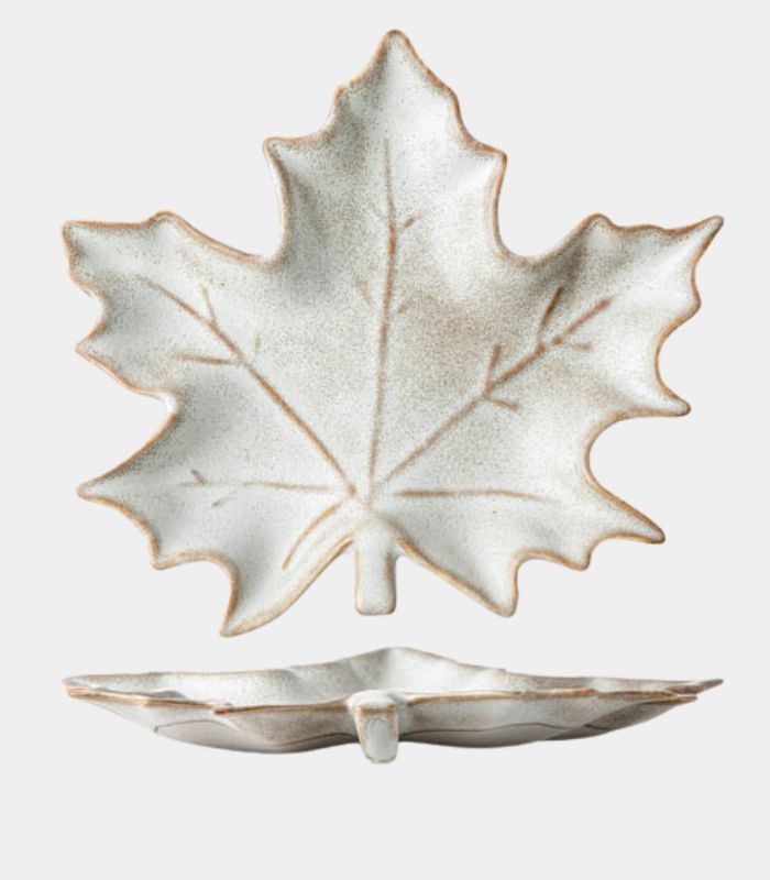 Plat en céramique de style vintage en forme de feuille d'érable – Assiette à collation polyvalente et plateau à bijoux (18,2 cm)