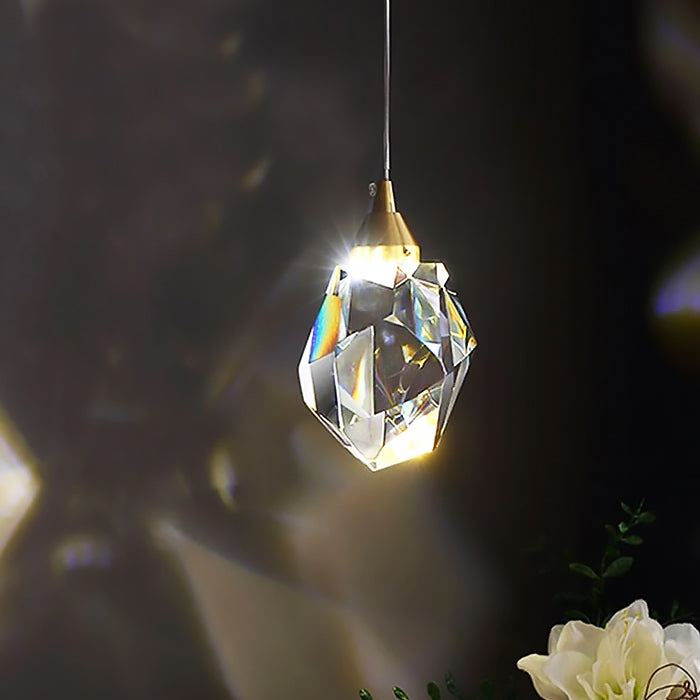 Le pendentif en cristal Stein