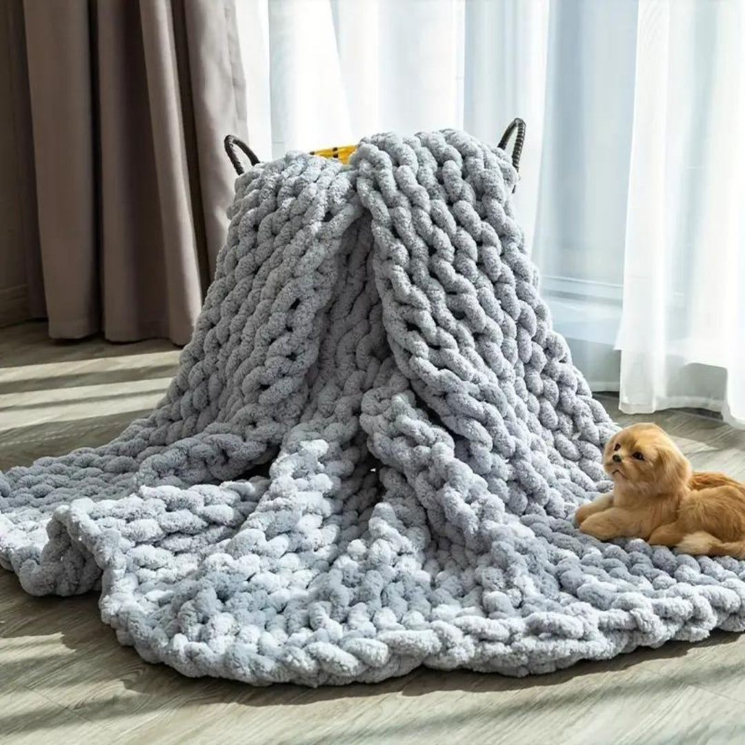 Wolly Wonder Throw Blanket™