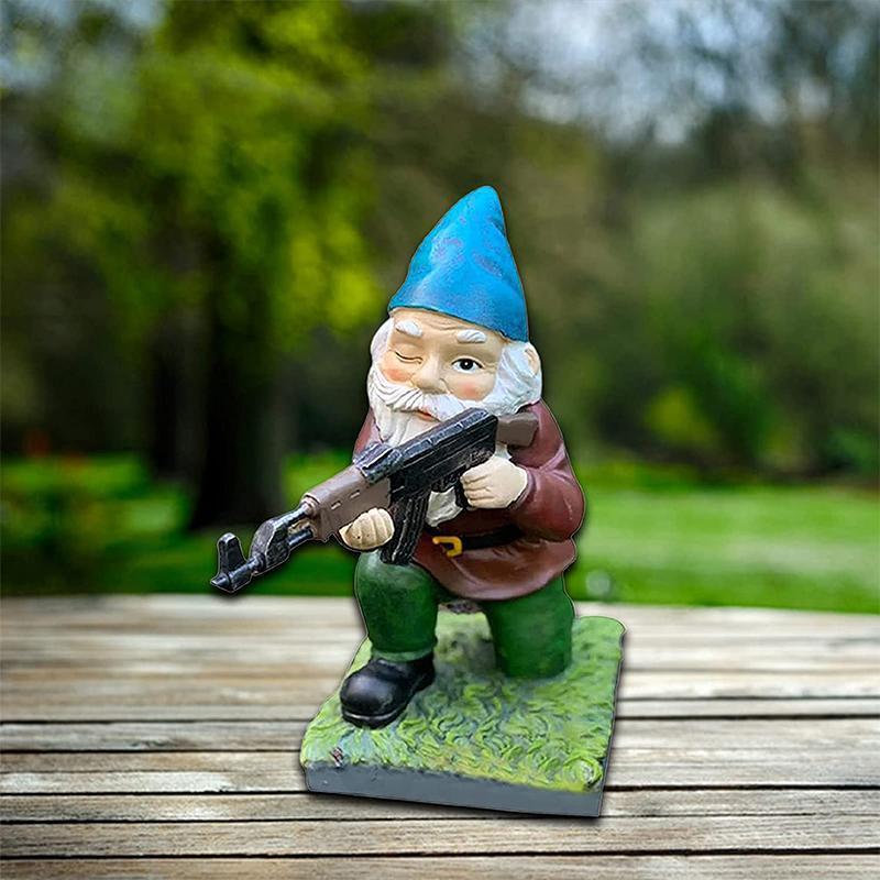 Military Garden Gnome Naamiointi univormulla