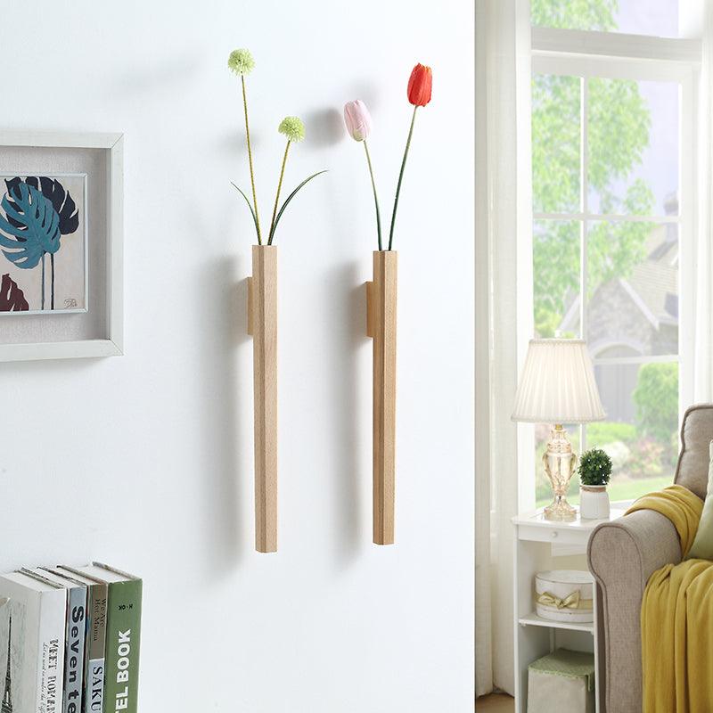 Vase mural en bois avec lance