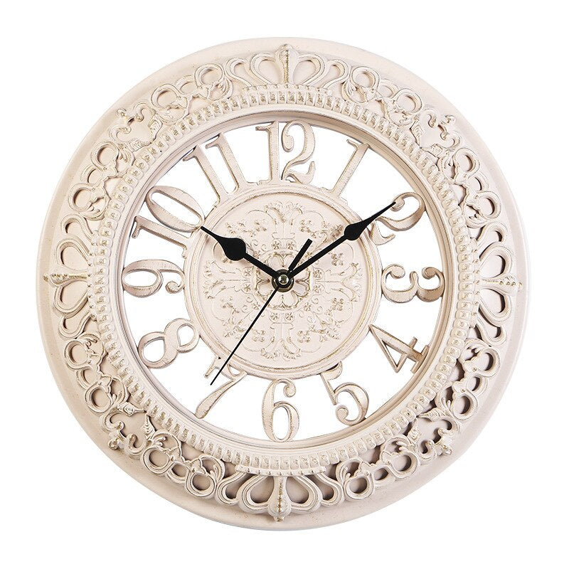 Antique Elegance Wall Clock - Bring a touch of history into your interior!