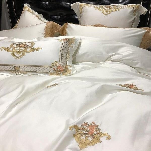 Karlena Oriental Egyptian cotton Embroidery Luxury Royal Bedding Set