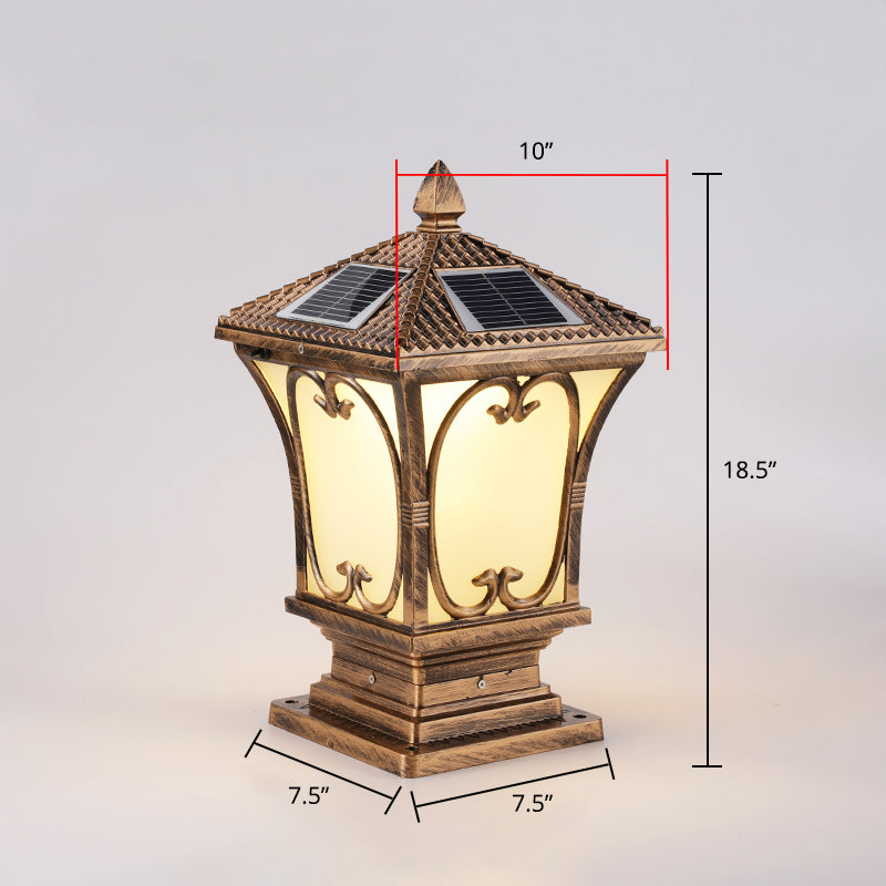 מנורת LED סולארית חיצונית מזוגגת בסגנון וינטג' עם פנס גן מעוקל