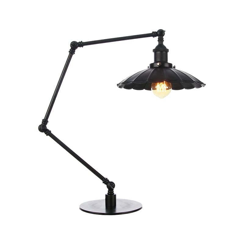 LichtStijl - Verstelbare vintage lamp met gebeeldhouwde metalen kap