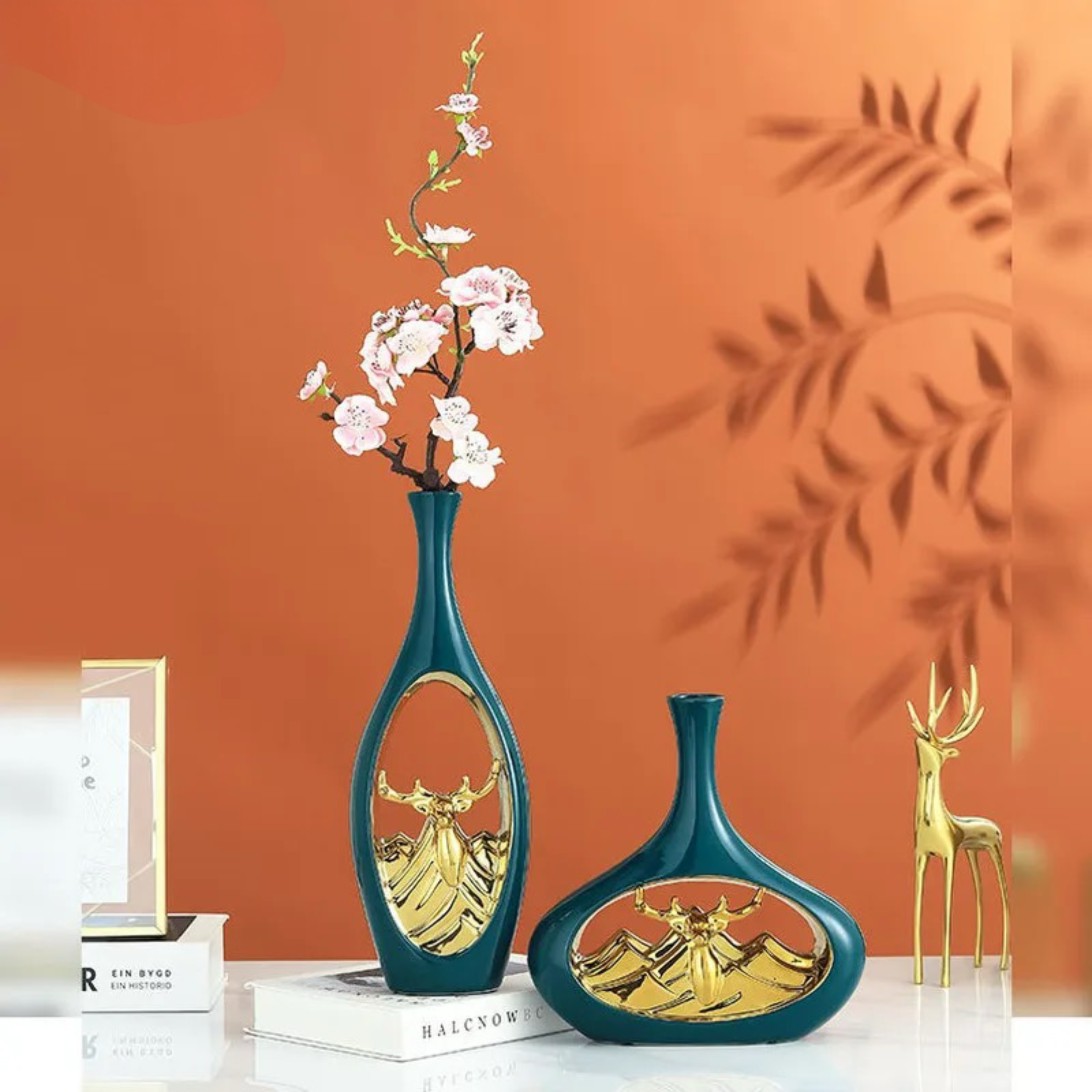 Como Vase Deer Style Green med guldfinish