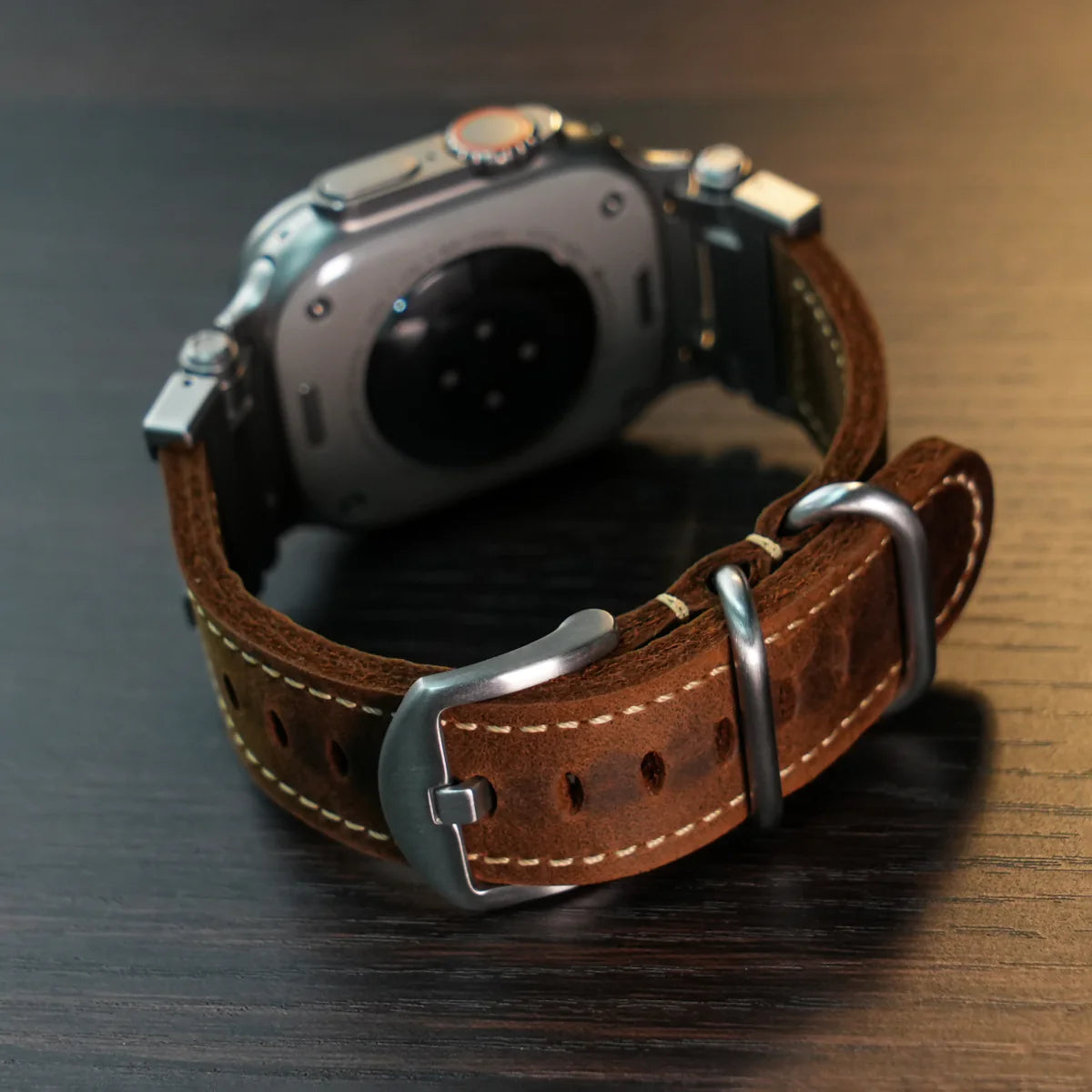 Bracelet en cuir tactique pour Apple Watch