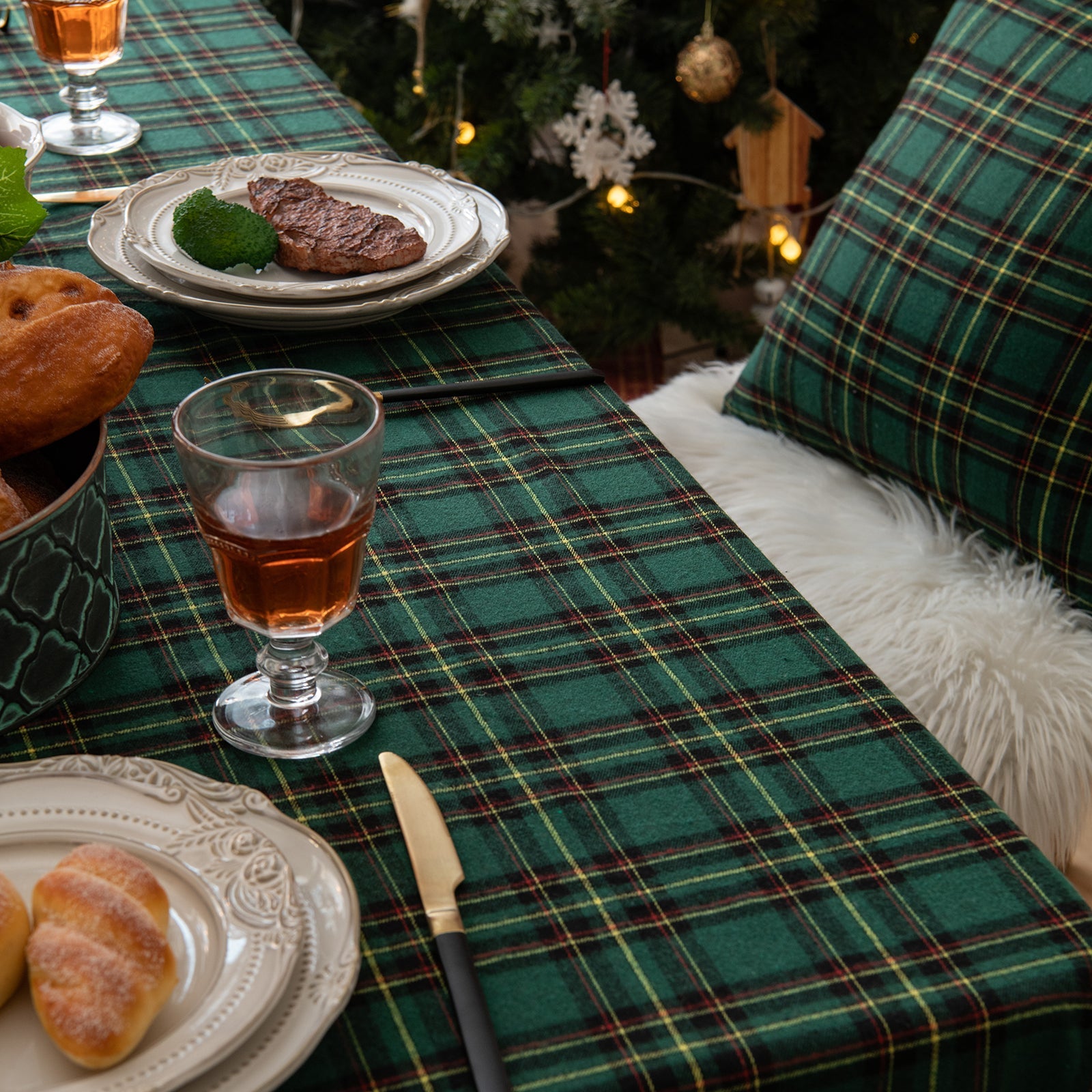 Julefest Tradisjonell skotsk Tartan Squares duk