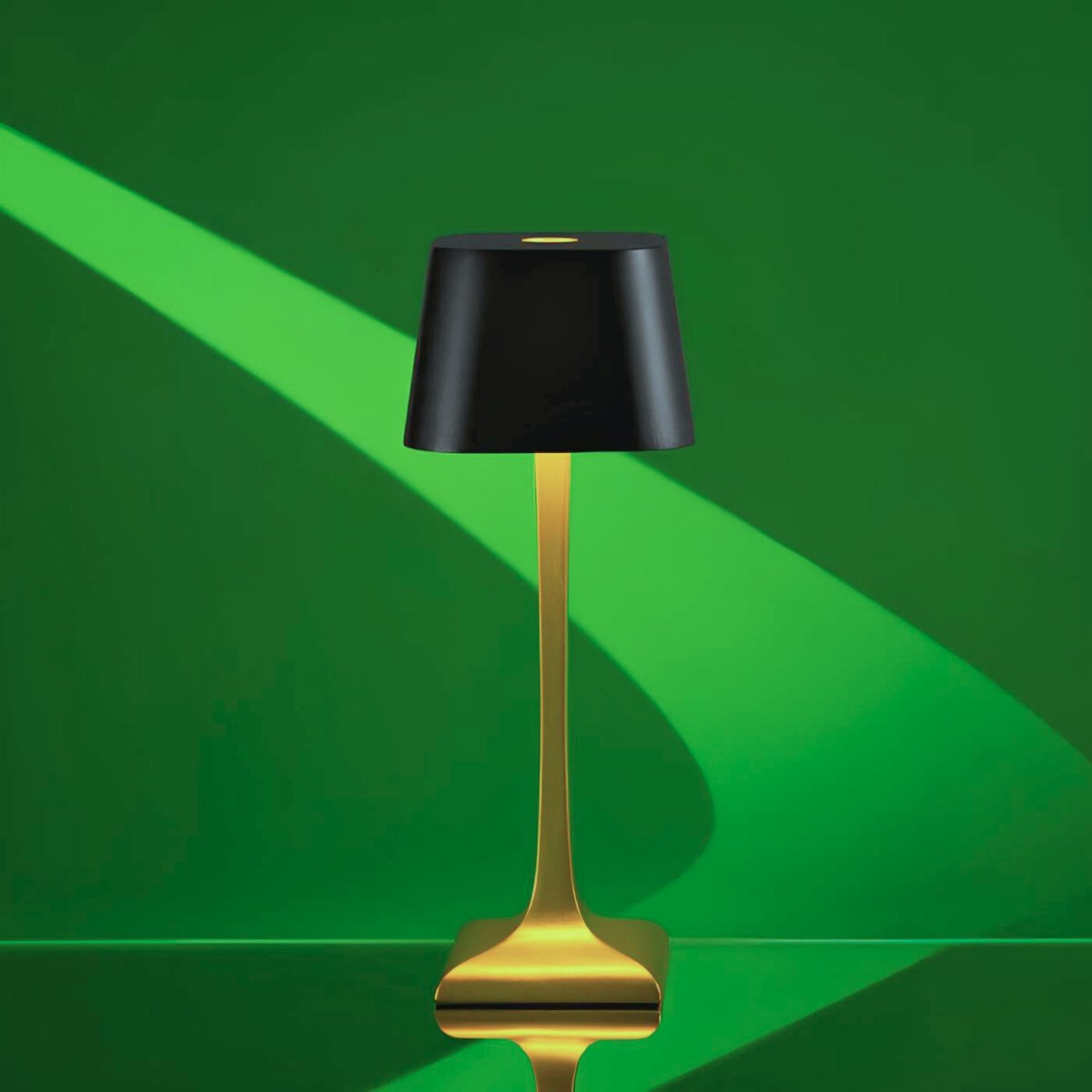 Eleganza™ Table Lamp