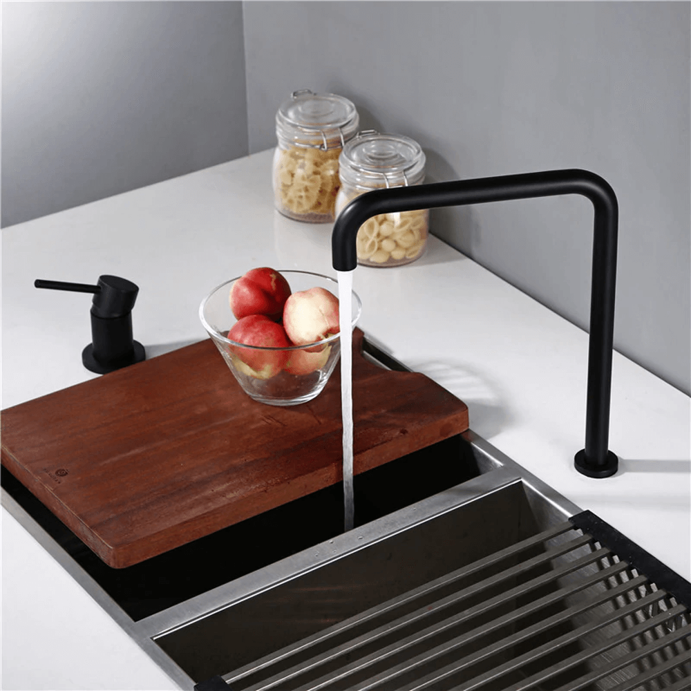 Kinsley Kitchen Faucet