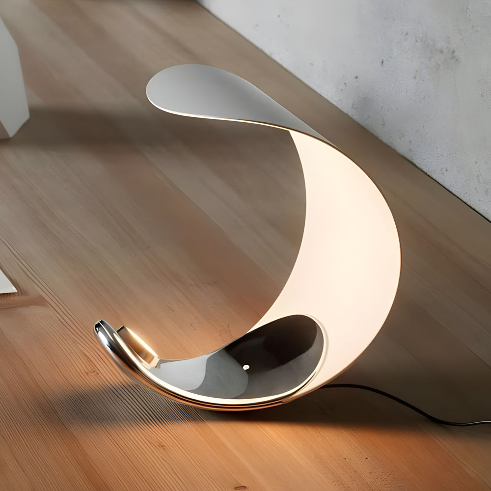 LumiMoon - D76 Curved Moon Shape Aluminium LED Bordslampa med Touch Dimmer