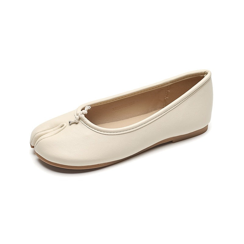 Vivienne Lane Tabi Slip-Ons Laposok