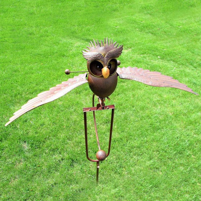 Arte de jardín: decoración de patio con pájaros