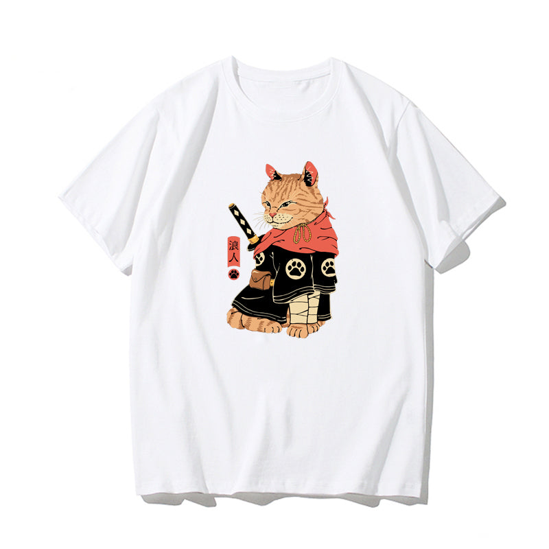 Camiseta con gato naranja y katana samurái