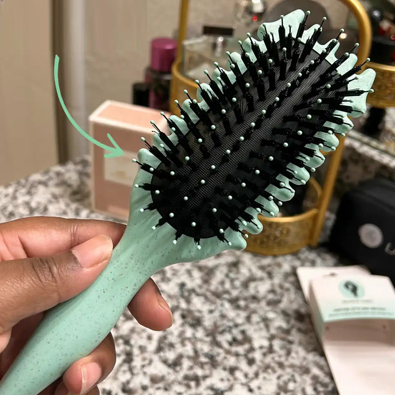 El cepillo definidor oficial de Curl™