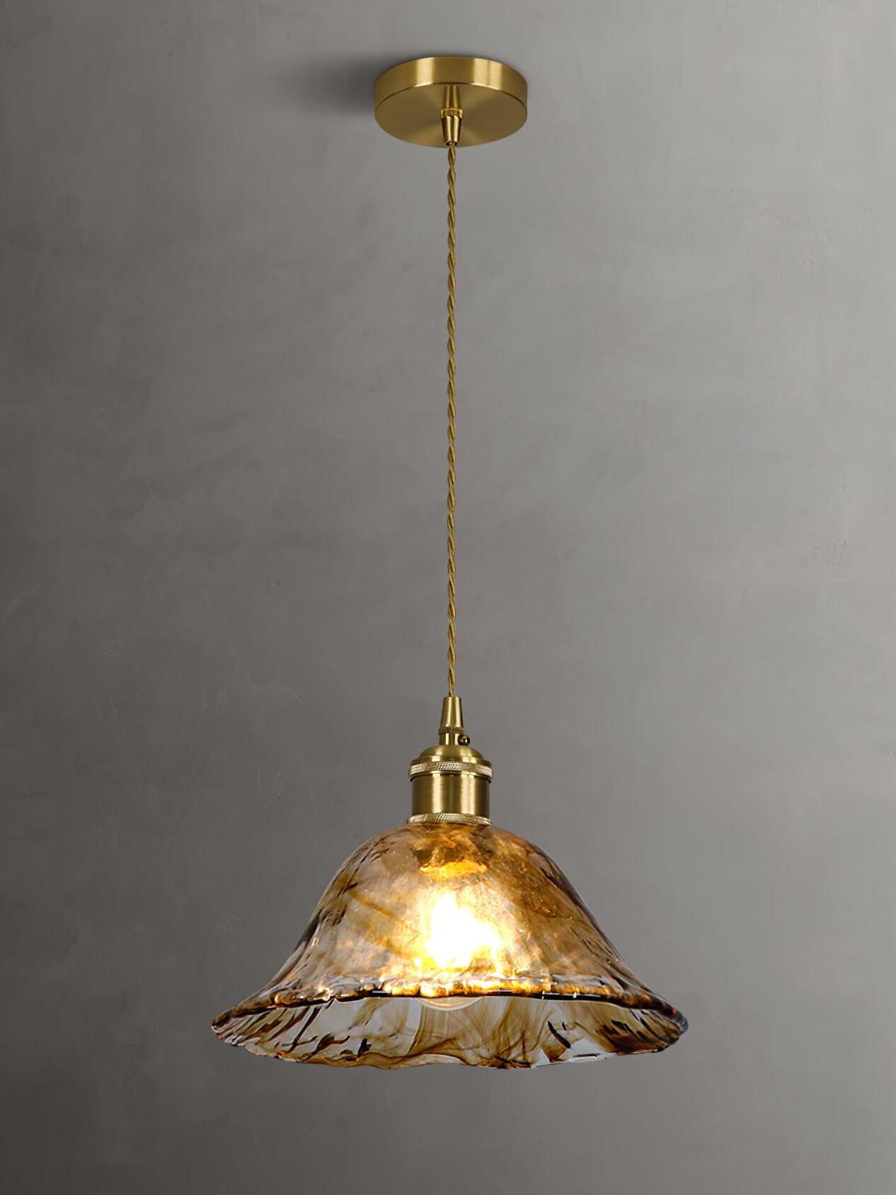 Brass Amber Glass Pendant Light -valaisin