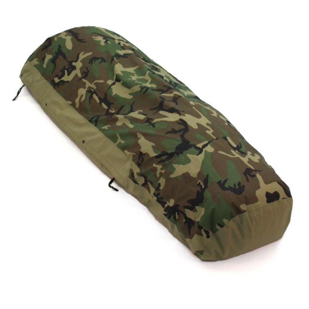 Funda tipo vivac para sistema de sueño modular militar de EE. UU., camuflaje Woodland, usada