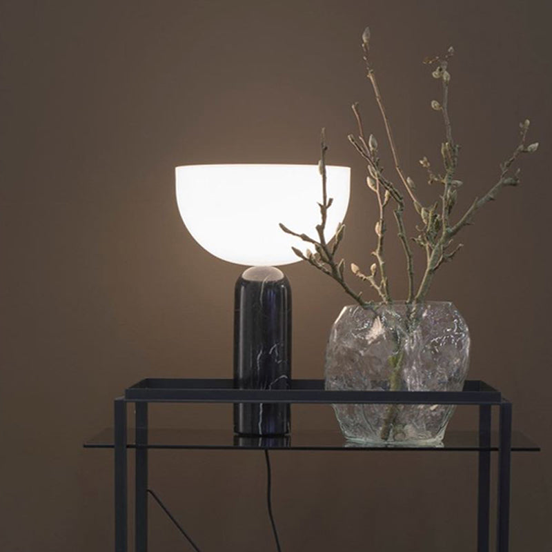 MarbleLuxe - Lampe élégante en marbre