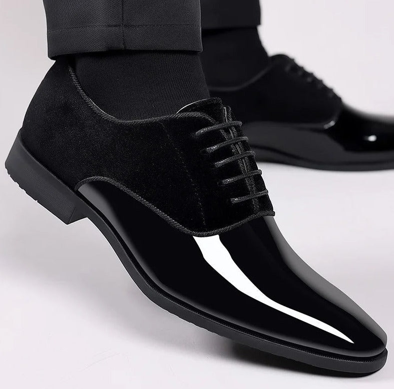 GlanzGenuss premium patent leather shoes for men - style and comfort combined!