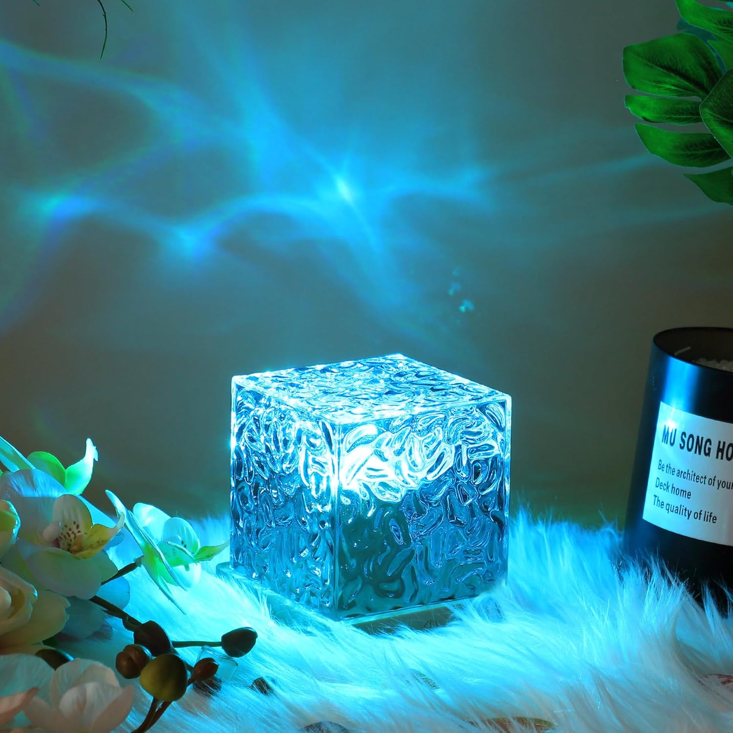 Aurora™ Northern Lights Cube