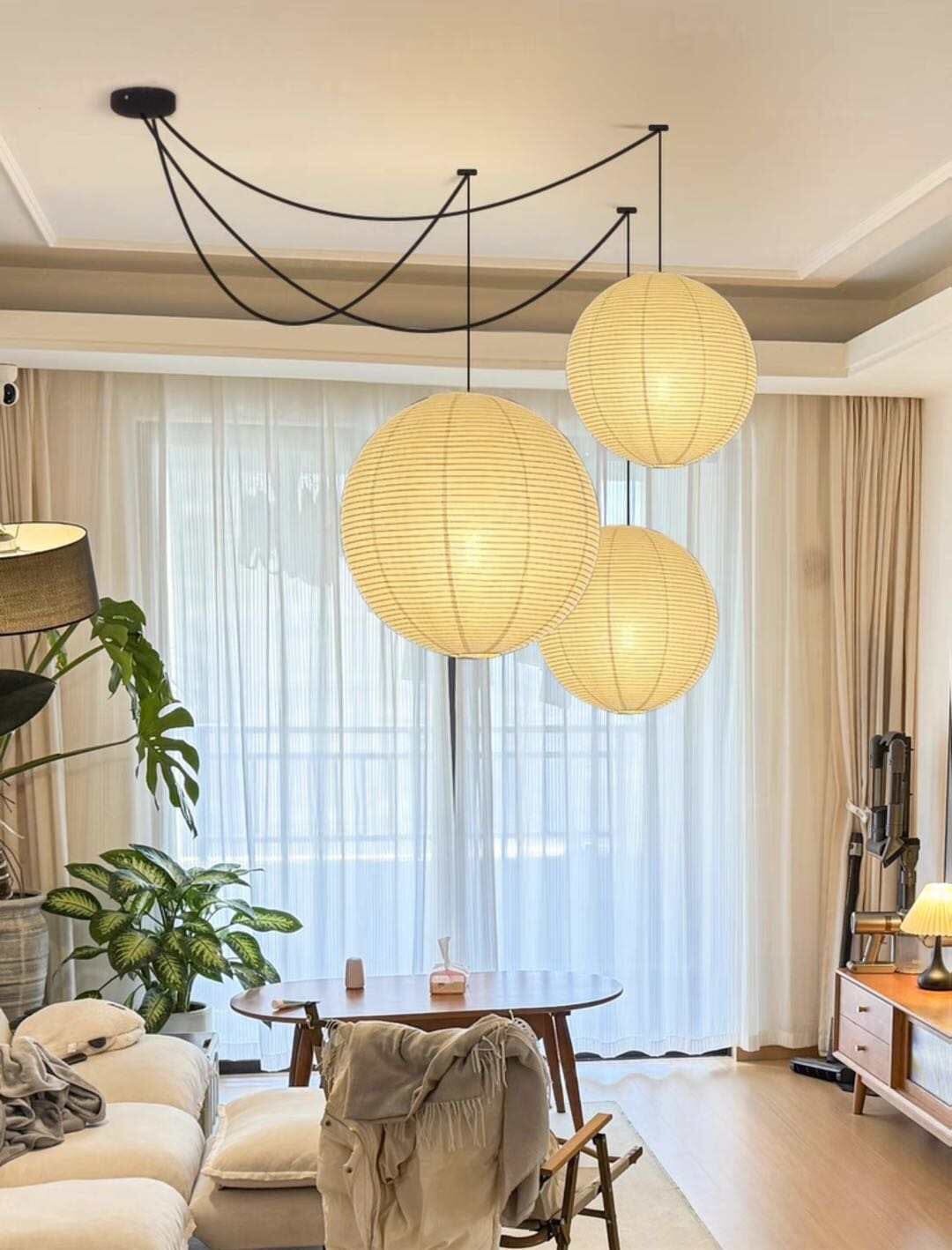 Lampes suspendues en forme de ballon en papier Vrimlo