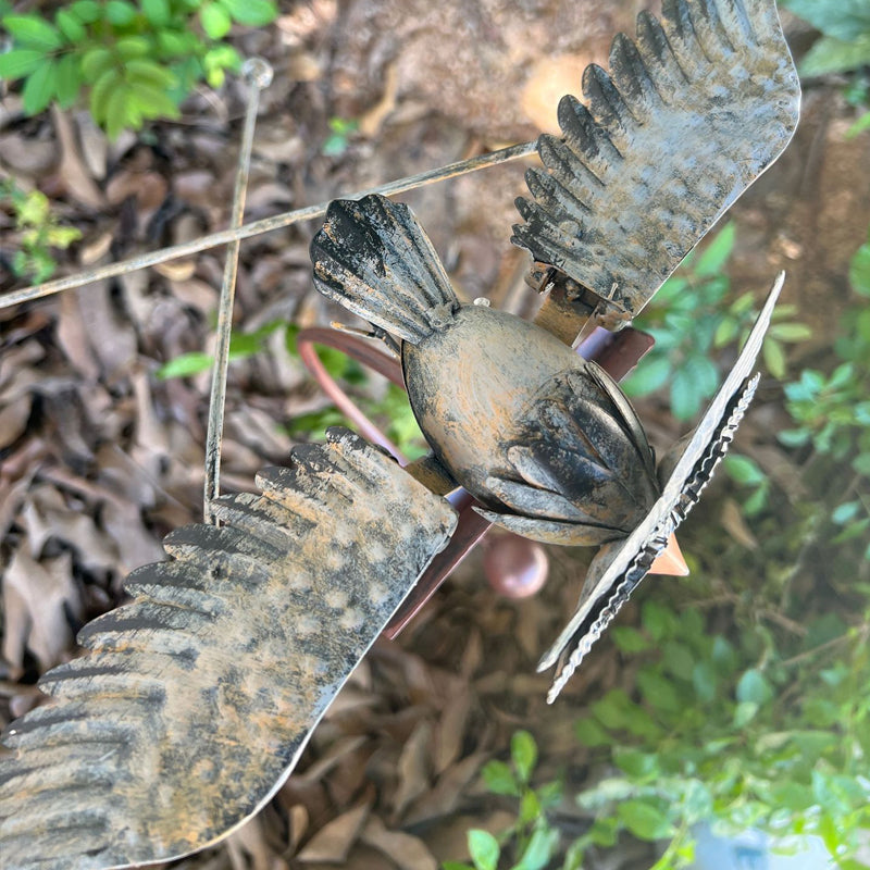 Art de jardin - Décoration de patio avec oiseaux