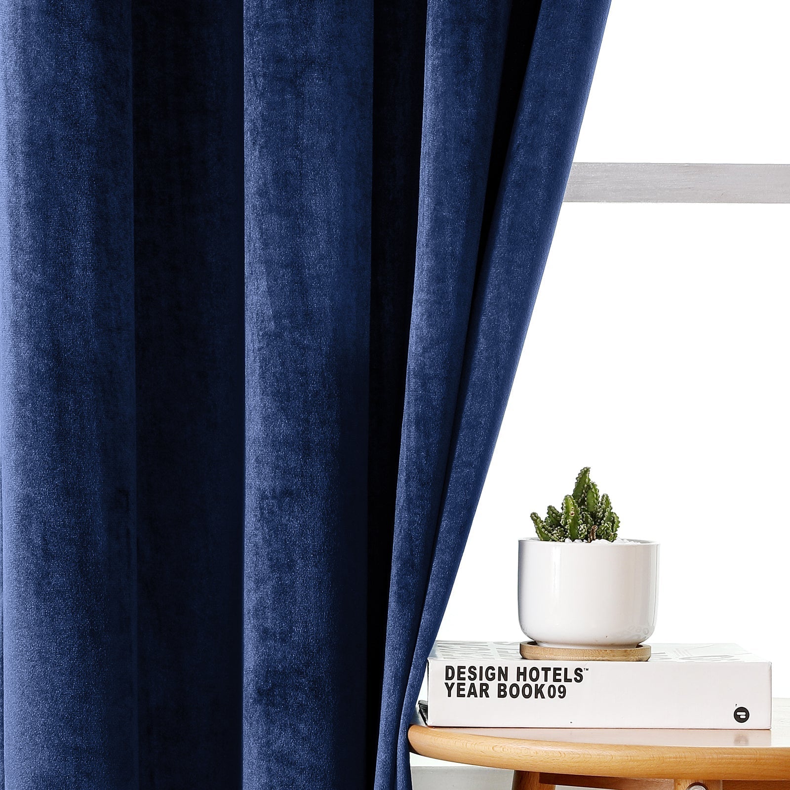 SleekVelvet - Modern Velor Curtains, Plain and Thermal for Maximum Comfort