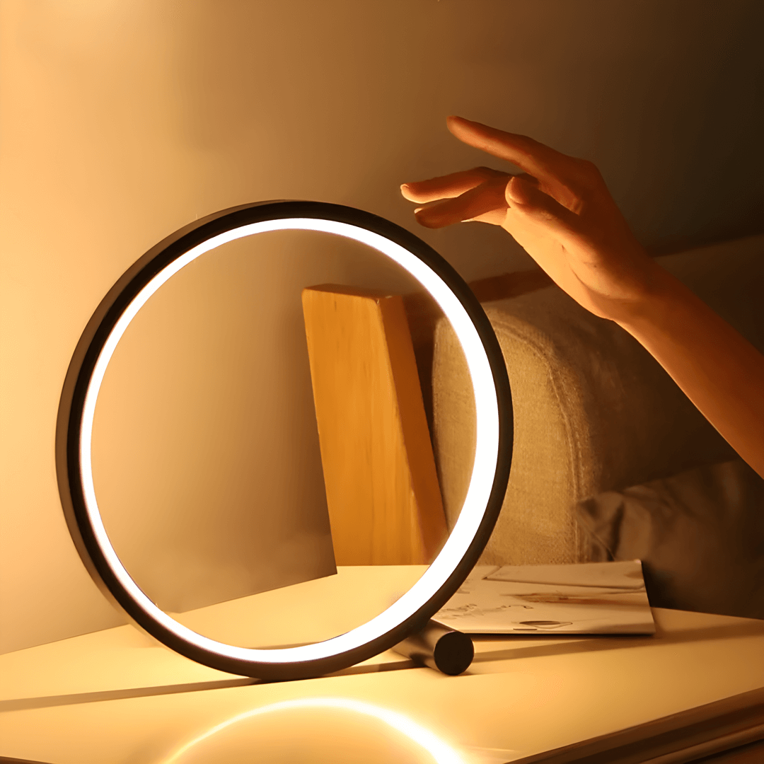 Prspctive Halo - Lampada da tavolo minimalista con funzione touch