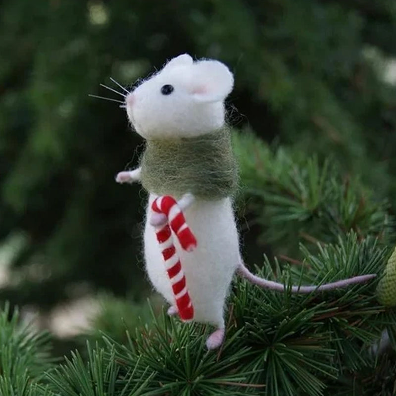 Décoration en feutre en forme de souris et de citrouille