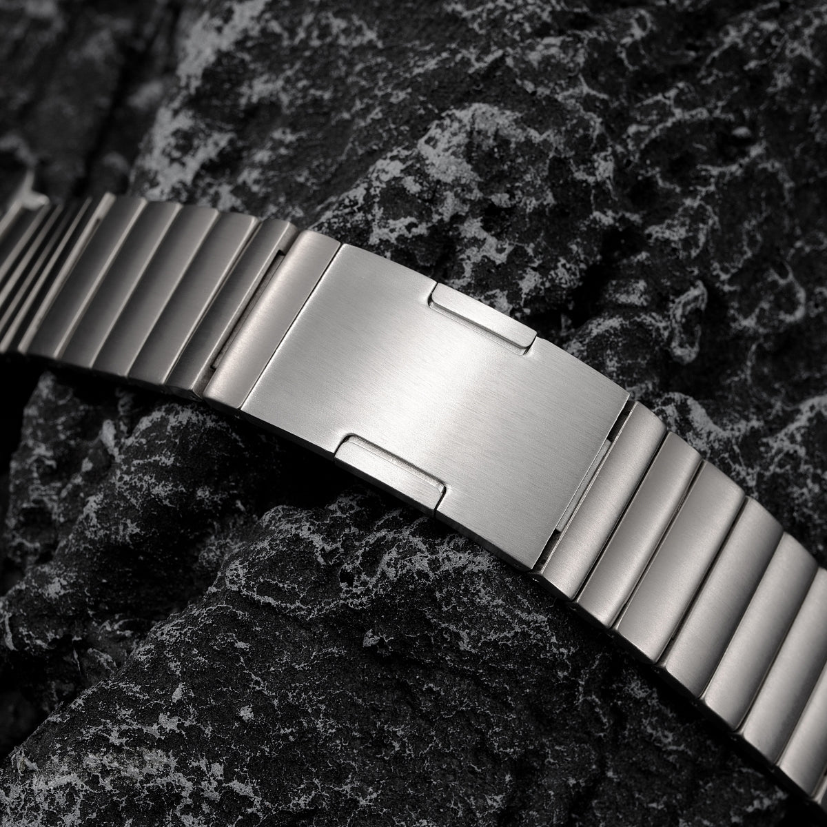 Titanband 2.0 für Apple Watch