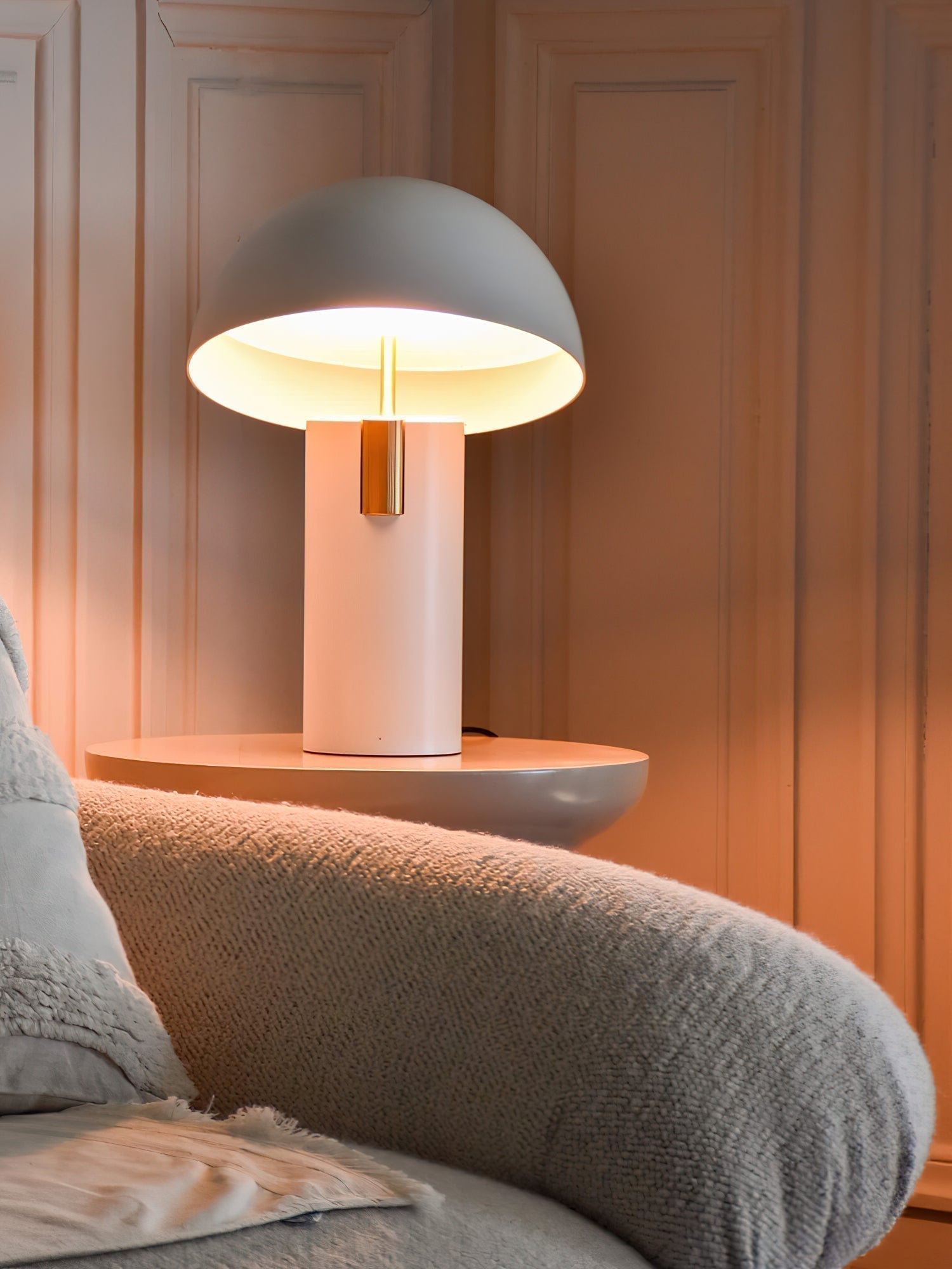 ModiLuxe - Elegante lampada da tavolo dal design moderno