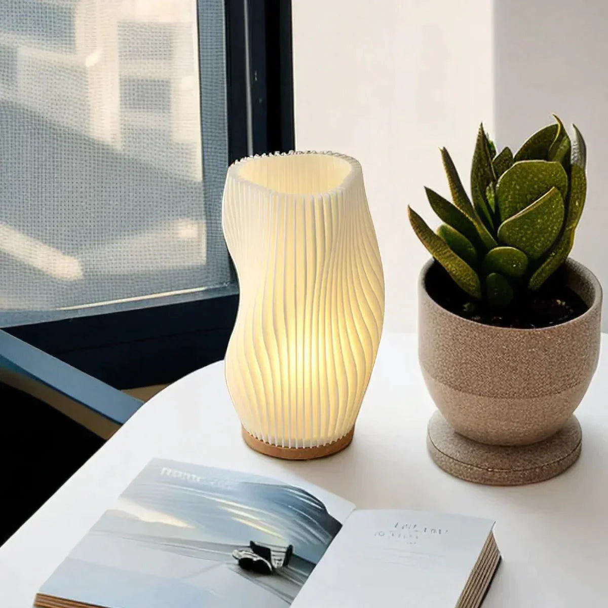 Serene Wavecrest lampe