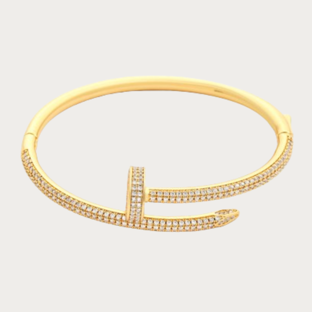 Goldfarbenes 4 mm langes Armband mit Eisnägeln