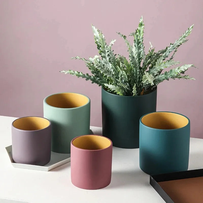 VividSphere – Luxury Round Ceramic Flower Pot with Hand-Glazed Elegance