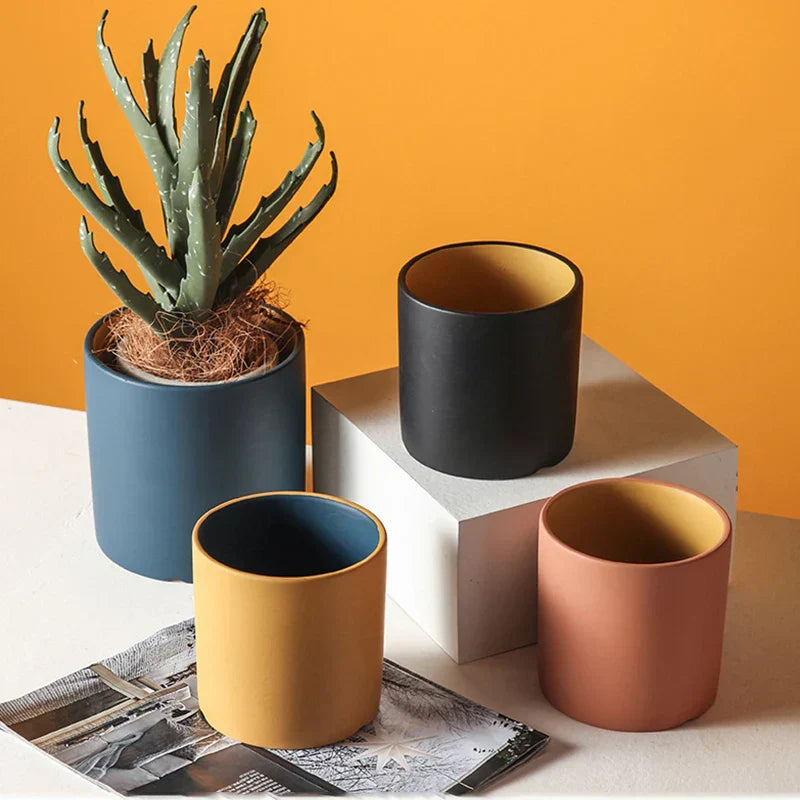 VividSphere – Luxury Round Ceramic Flower Pot with Hand-Glazed Elegance