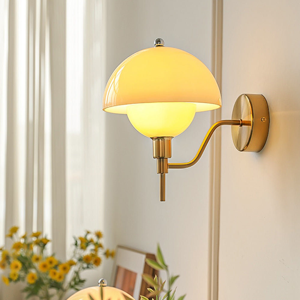 Crèmekleurige paddenstoel-wandlamp