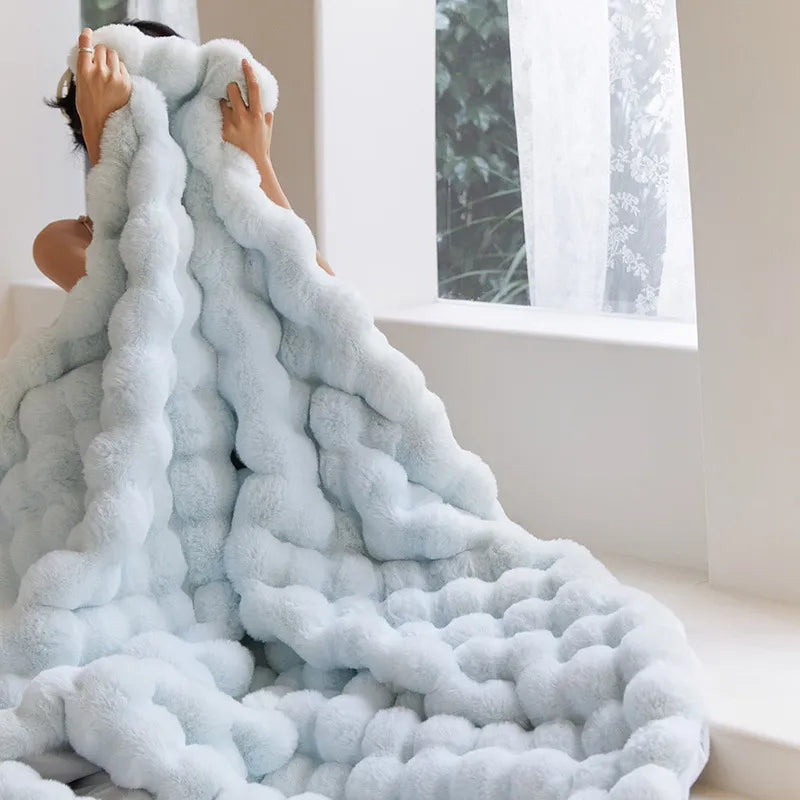 Gwen LuxeEmbrace Royale Blanket