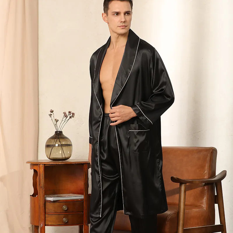 Elegantes Herren Morgenmantel Set aus Satin