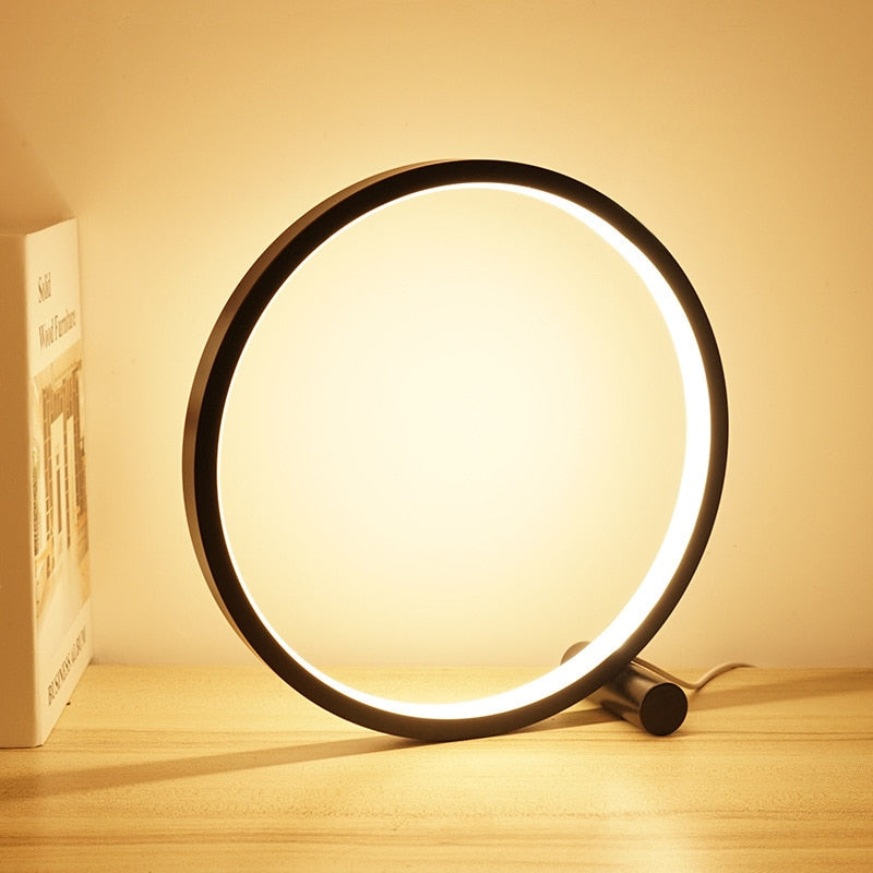 Prspctive Halo- Minimalistisk bordslampa med touchfunktion