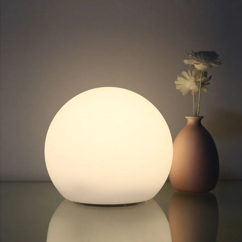 Lampe de table en forme de globe