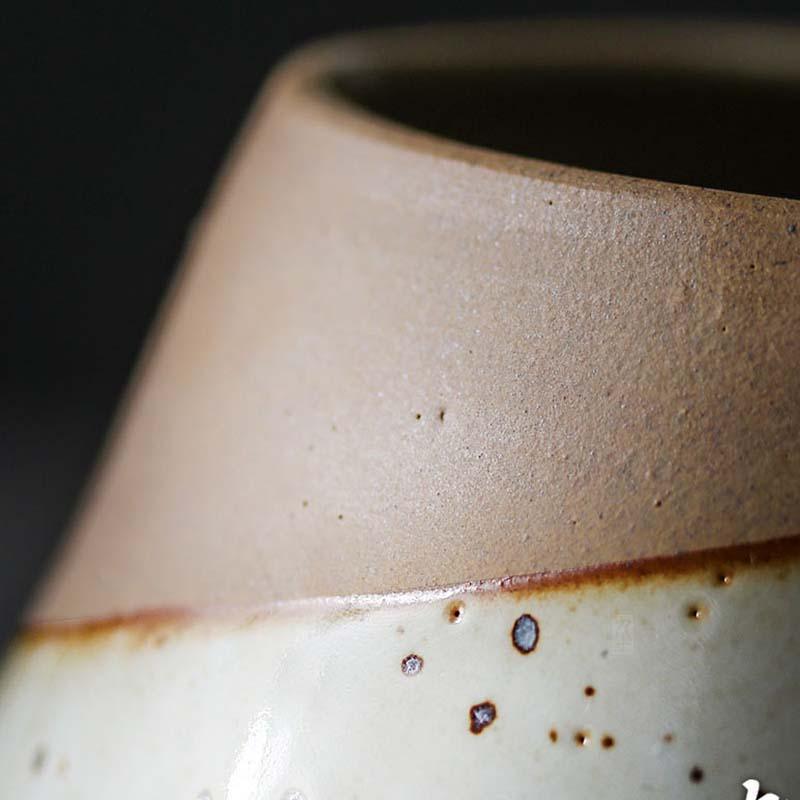 Ondergedompelde Clay Teardrop Pot met schotelstandaard