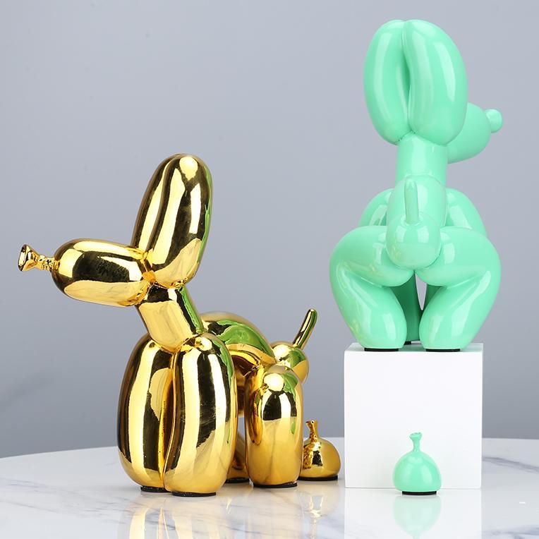 Balloon Dog Pooping Statue