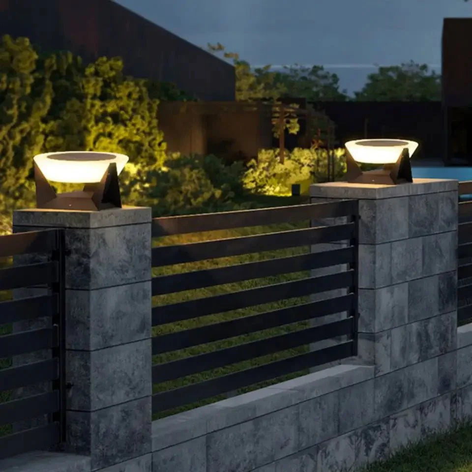 Landing Light (Outdoor Solar) -lamppu