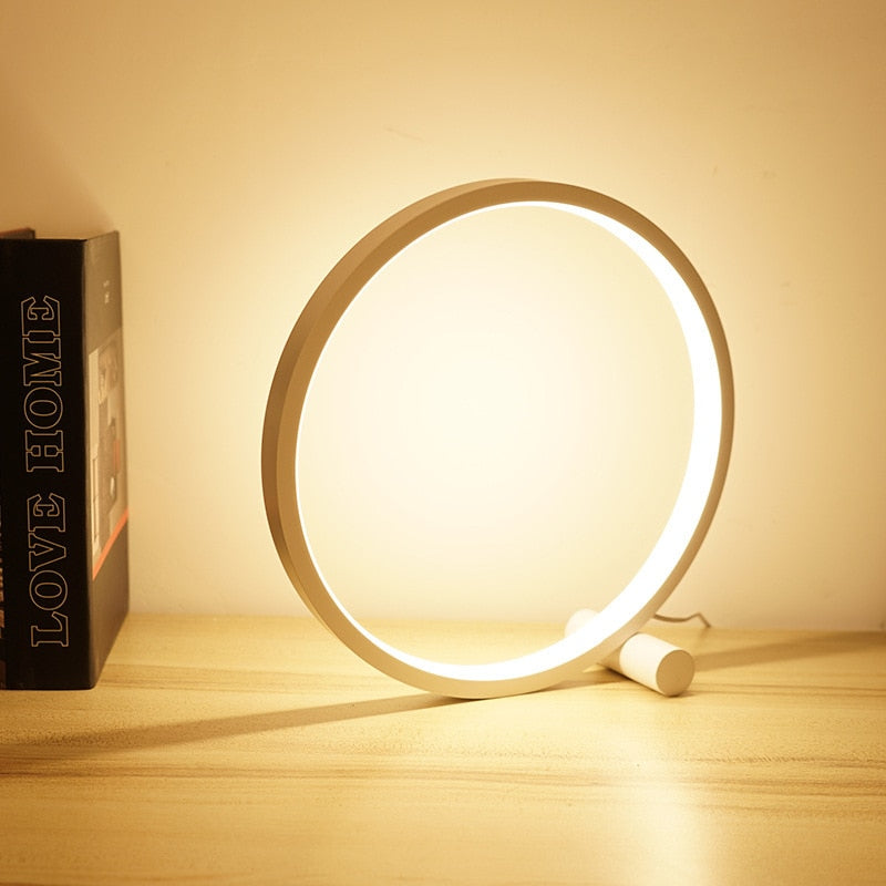 Prspctive Halo- Minimalistisk bordslampa med touchfunktion