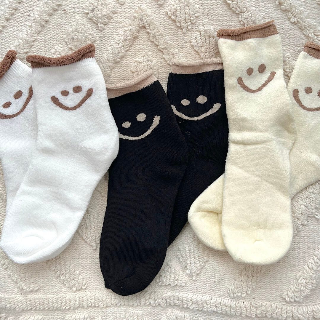 Socken mit Happy Face im Set