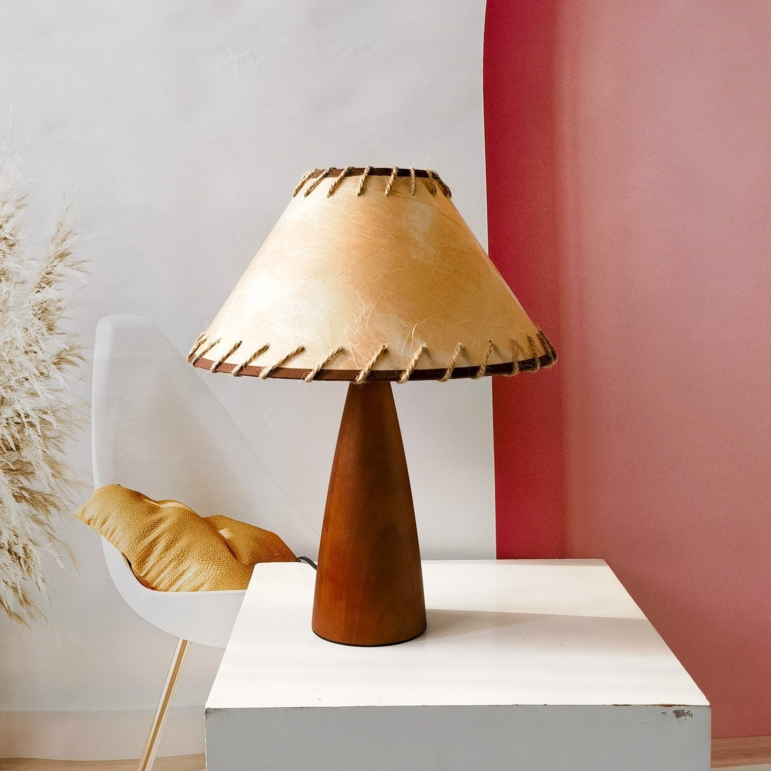 HeritageLight - Lampe de table en bois massif, inspirée du style du siècle dernier